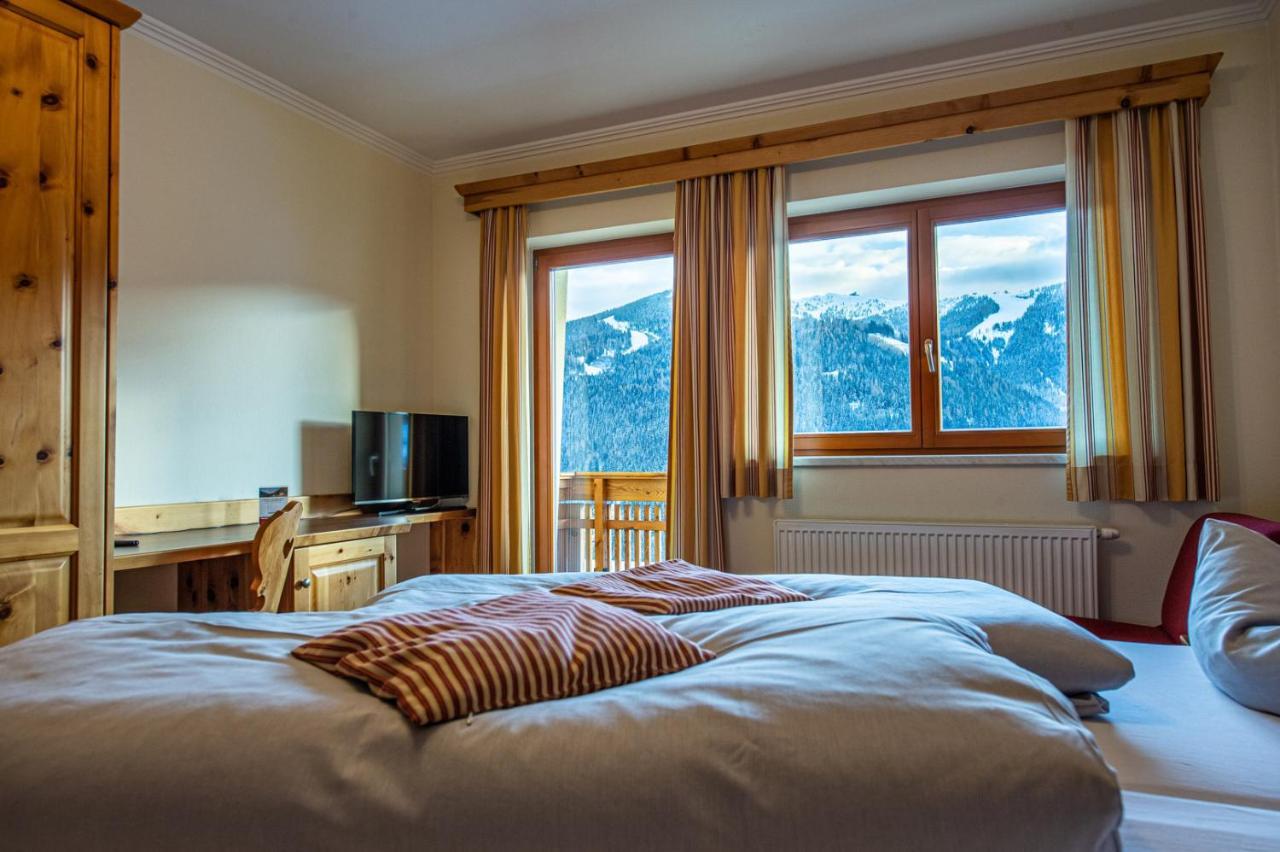Hotel Raunig バド クラインキルヒハイム エクステリア 写真