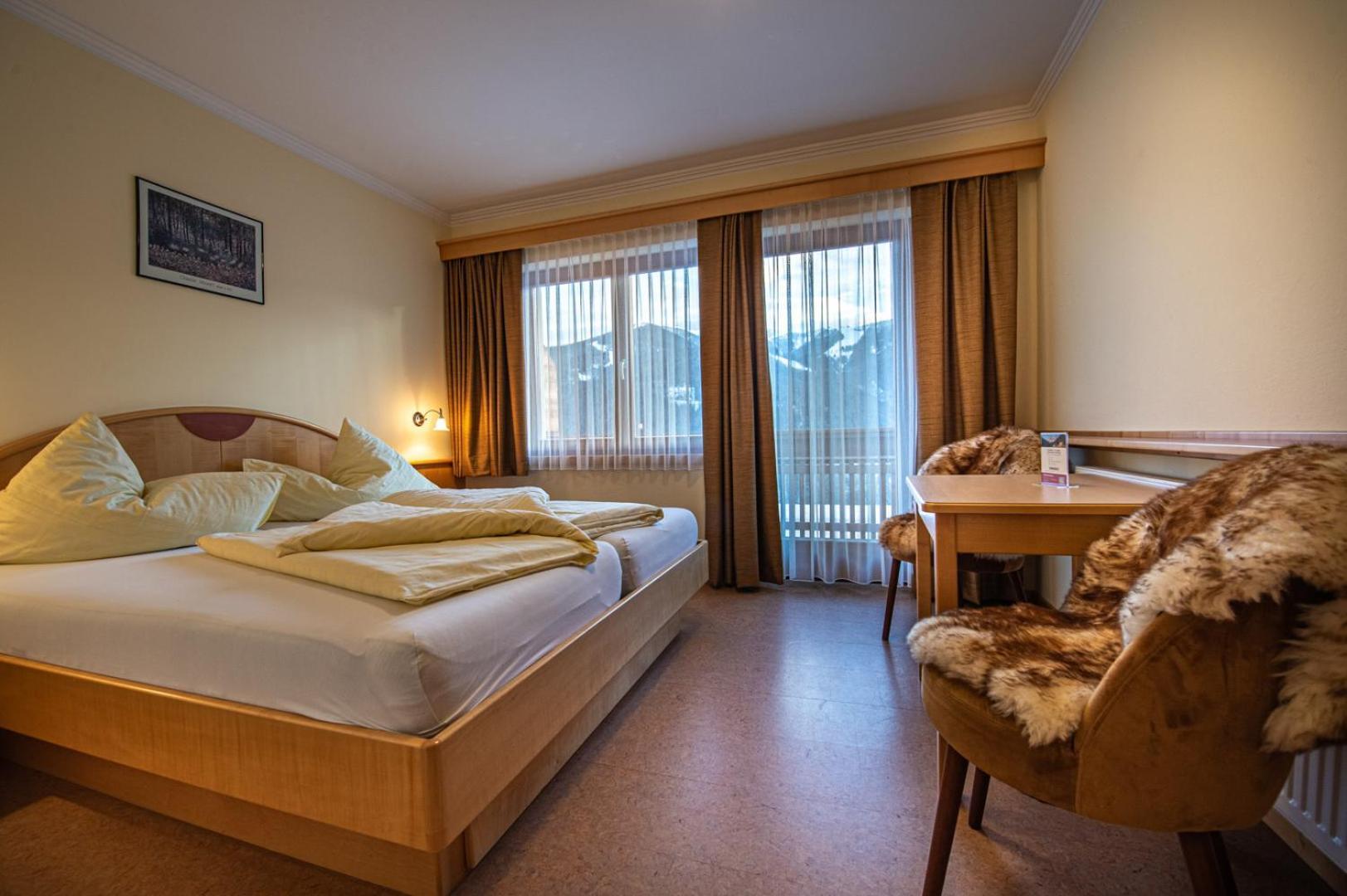 Hotel Raunig バド クラインキルヒハイム エクステリア 写真