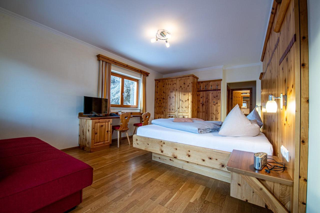 Hotel Raunig バド クラインキルヒハイム エクステリア 写真