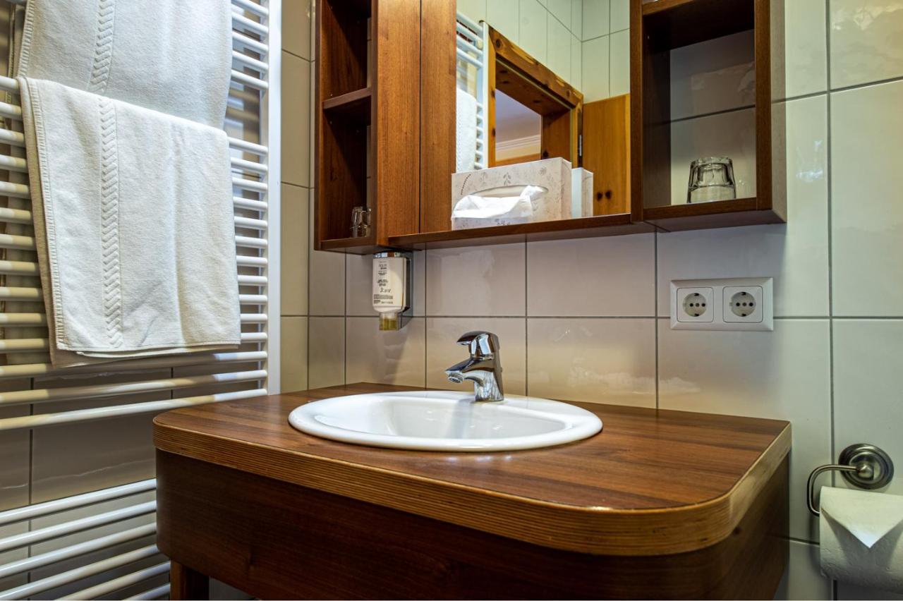 Hotel Raunig バド クラインキルヒハイム エクステリア 写真